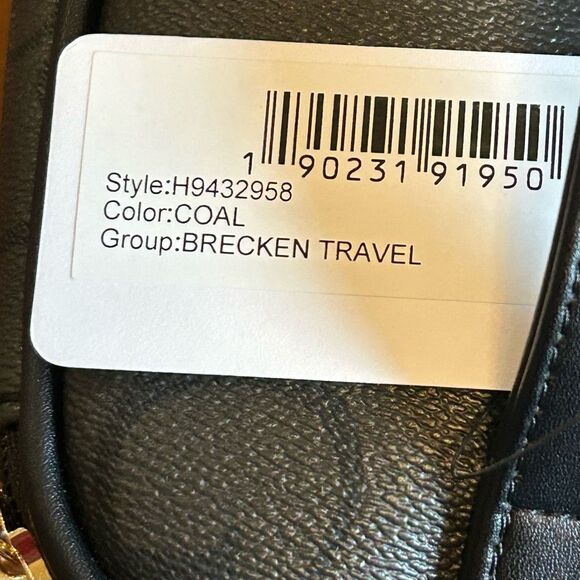 Guess Brecken Travel Bags women's Cosmetic Makeup Bag in Coal NWT - Picture 3 of 6